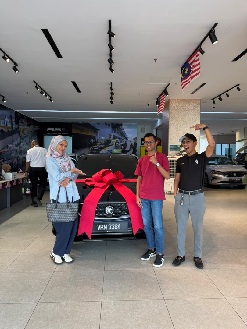 Syahmin Proton customer delivery 5
